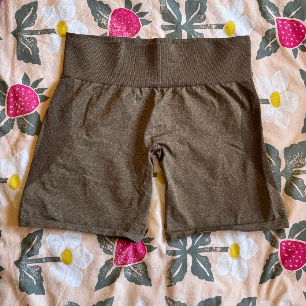 NVGTN brown shorts